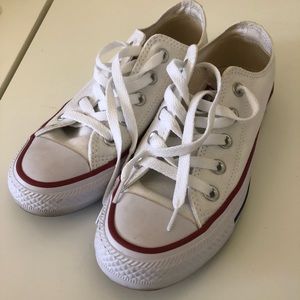 Converse low top sneakers.